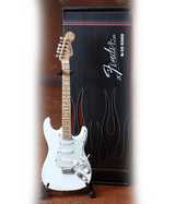 Fender Stratocaster White